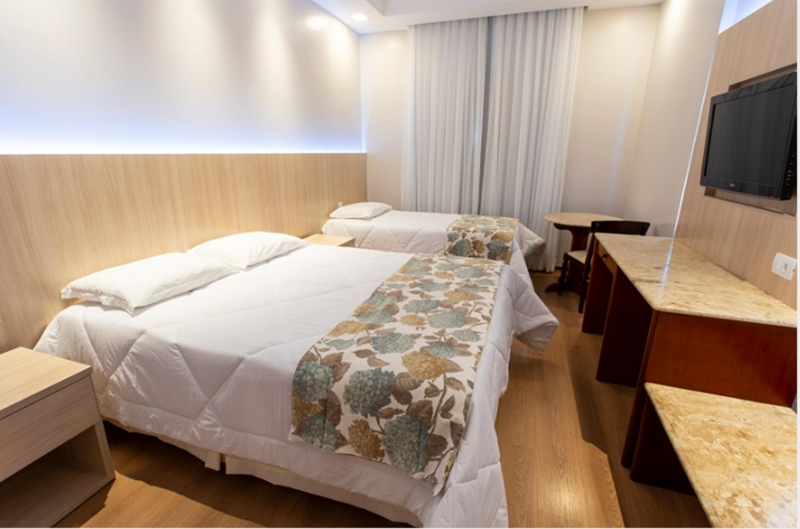 Hotel Carlton Plaza Poços de Caldas Dış mekan fotoğraf