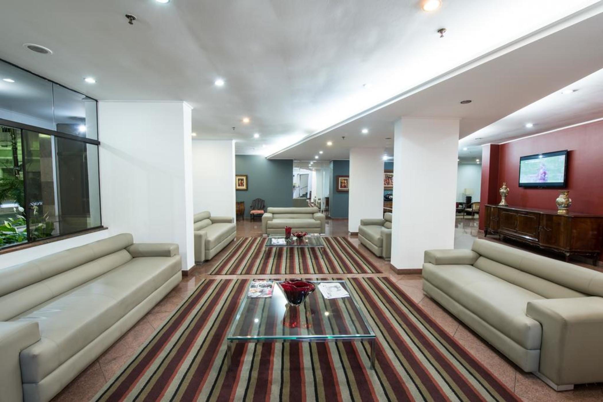 Hotel Carlton Plaza Poços de Caldas Dış mekan fotoğraf
