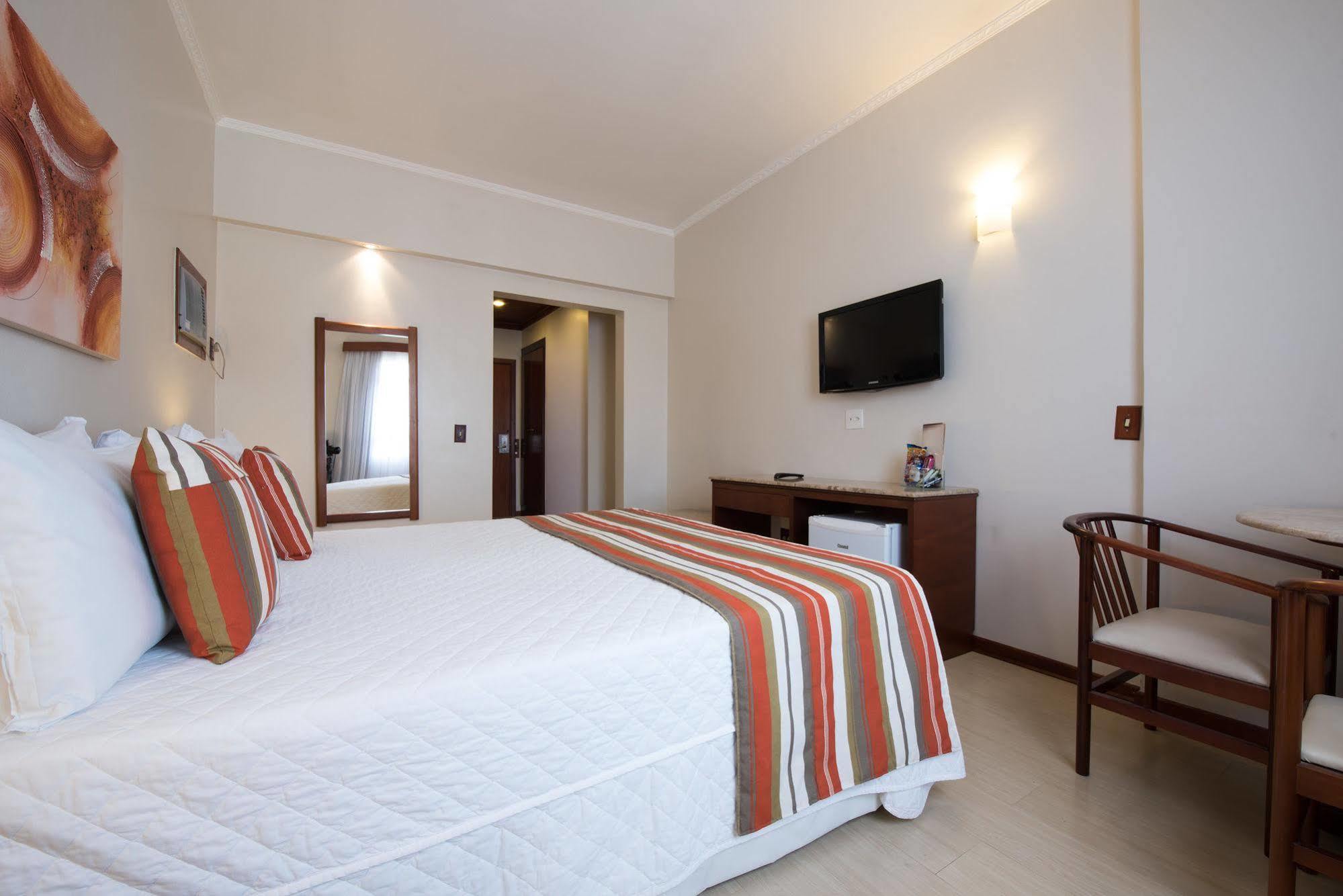 Hotel Carlton Plaza Poços de Caldas Dış mekan fotoğraf