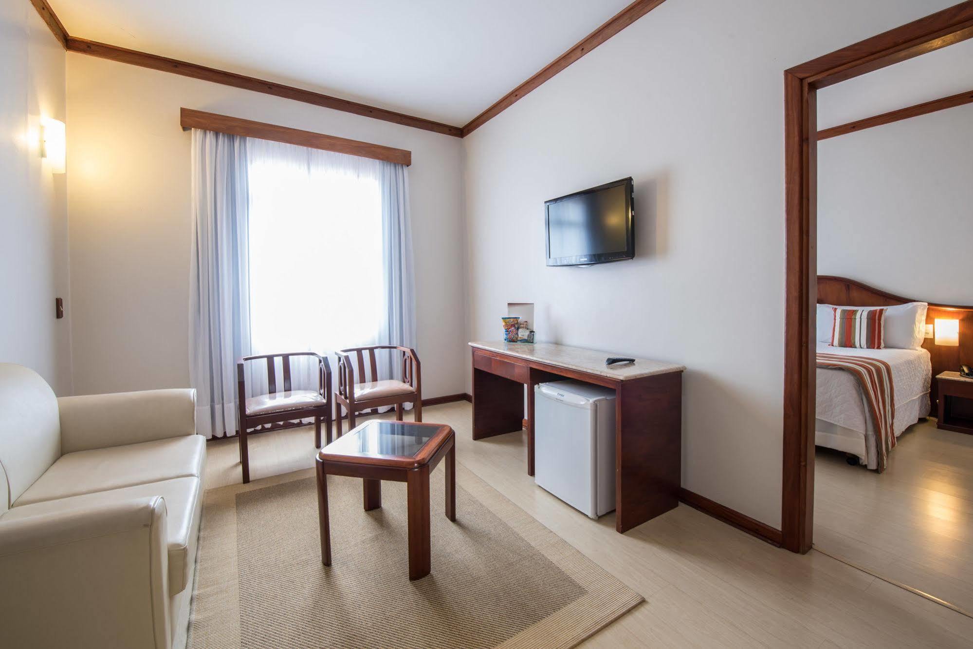 Hotel Carlton Plaza Poços de Caldas Dış mekan fotoğraf